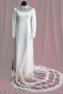 Wedding Dress Simple Line Long Train sz. 10 45328527 70s