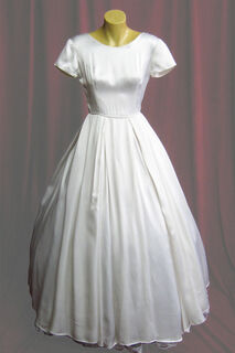 Wedding Dress 1950s White Satin