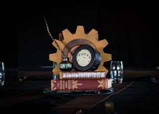 Steampunk Centrepiece (H: 33cm)