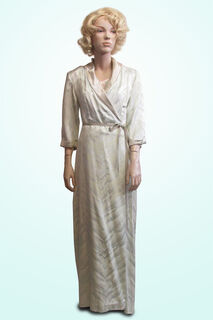 1950's Sleepwear - Sleeping Starlet