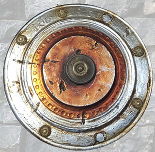 Shield Round Metallic (D: 0.63m)