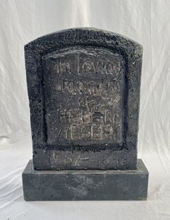 Gravestone Small #18 - In Loving Memory Of Helen (W: 0.56m x H: 0.76m)