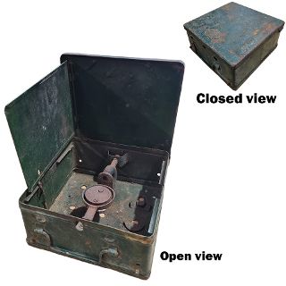 Kerosine Camping Gas Stove Fold out (H When Unfolded: 30cm x  W & D: 23cm)