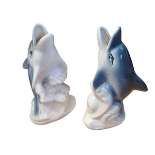 Dolphin Ornament (H: 18cm x L: 9.5cm x W: 8cm)