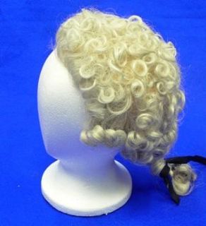 Judge's Wig 52173 side (larger curl)
